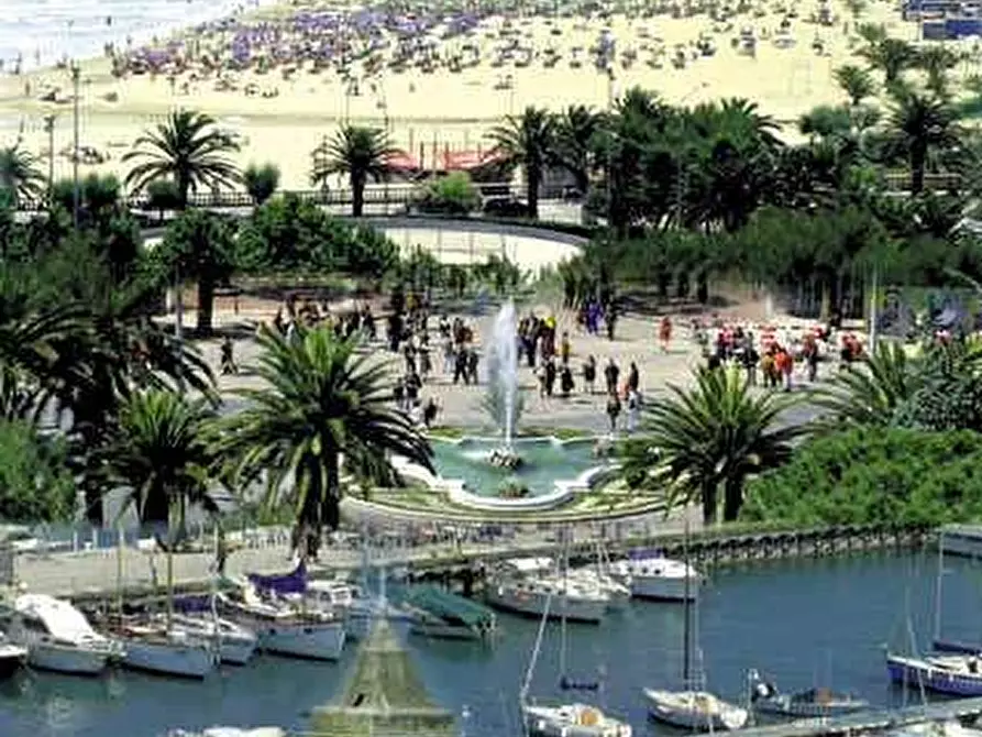 Immagine 7 di Albergo/B&B/Residence in vendita  in Lungomare a San Benedetto Del Tronto