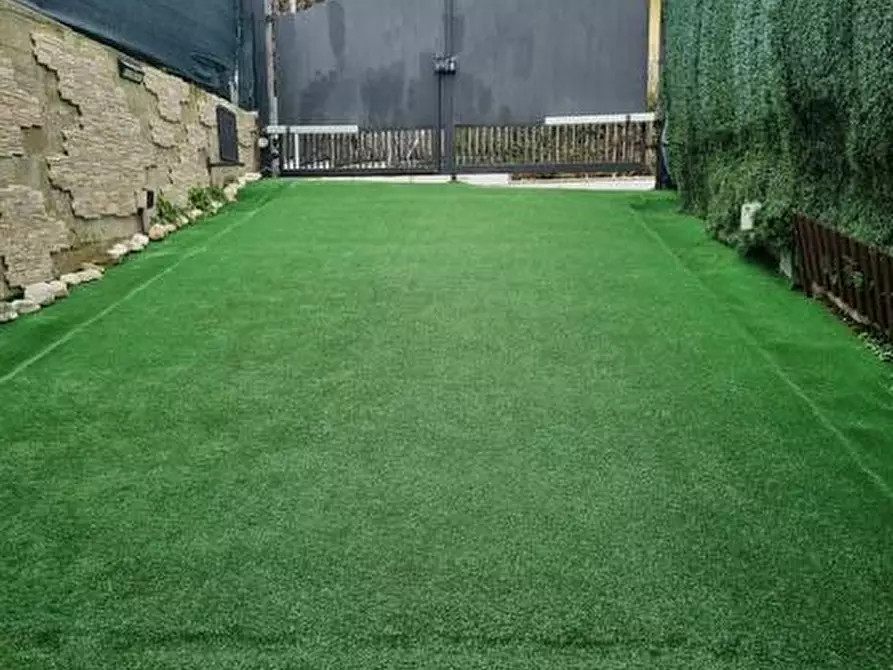 Immagine 17 di Appartamento in vendita  in Via Bologna a Grottammare