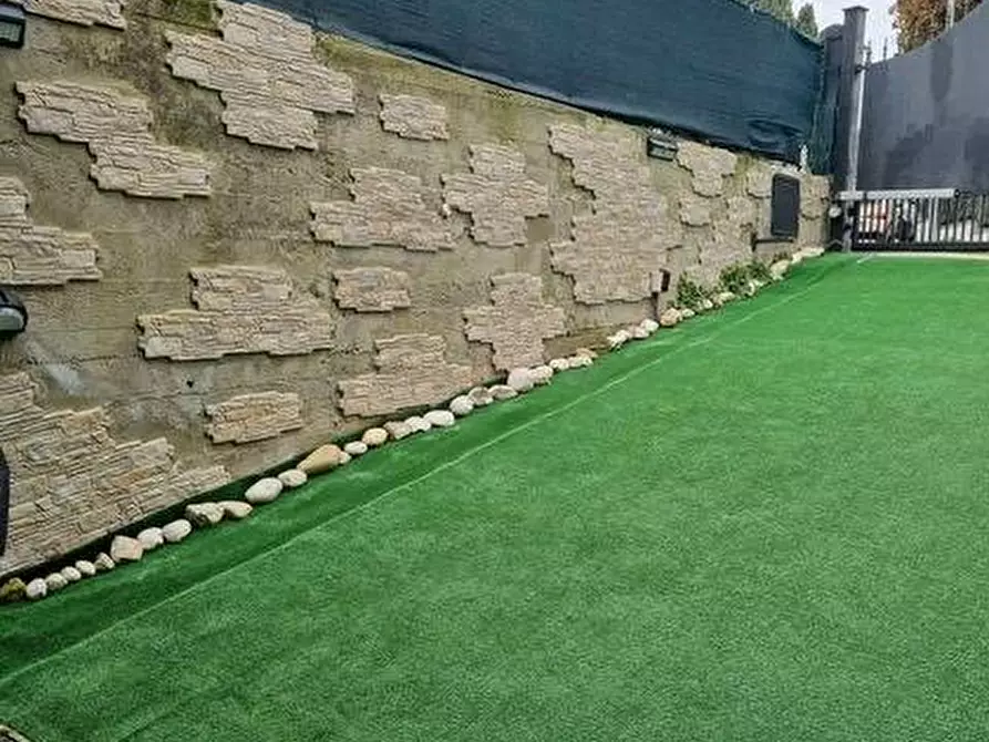 Immagine 16 di Appartamento in vendita  in Via Bologna a Grottammare