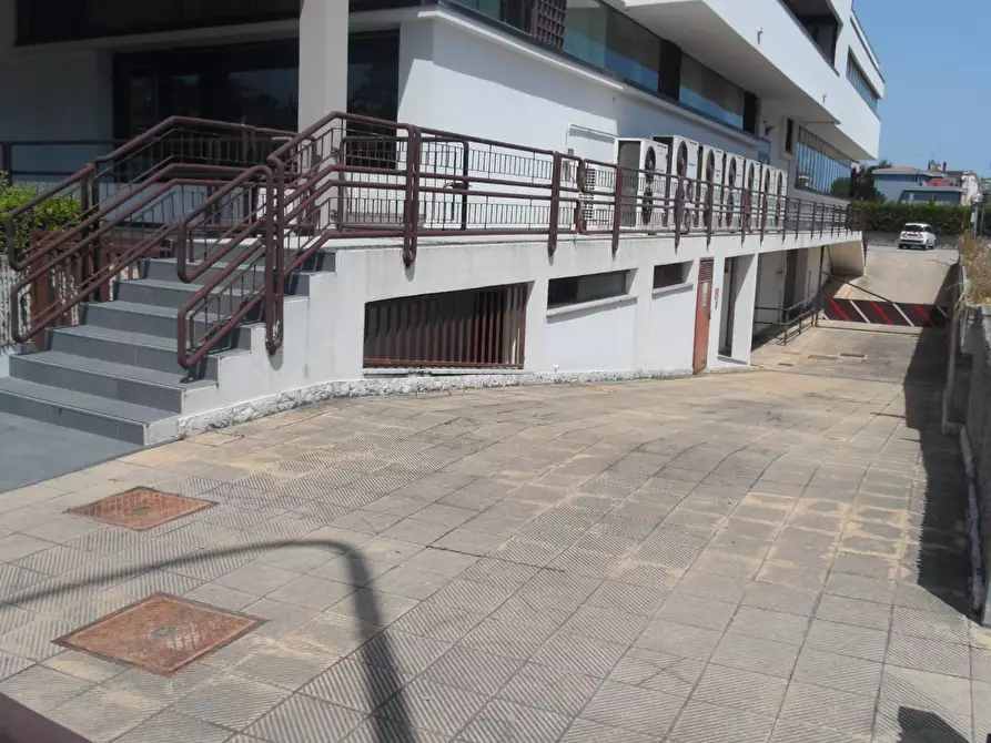 Immagine 24 di Ufficio in vendita  in Via Enrico Mattei a San Benedetto Del Tronto