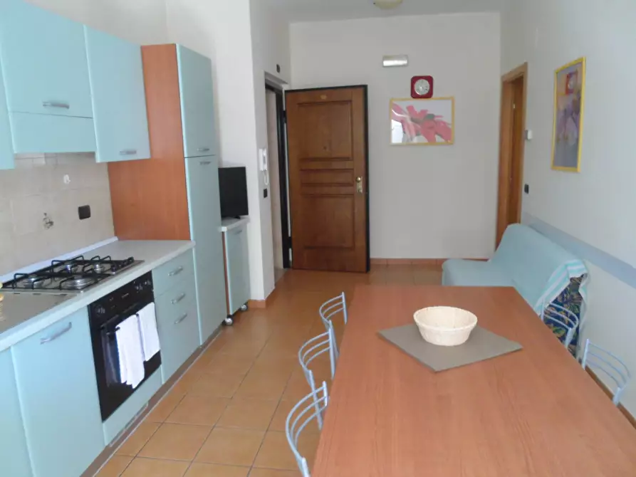 Immagine 2 di Appartamento in vendita  in Viale Europa a San Benedetto Del Tronto