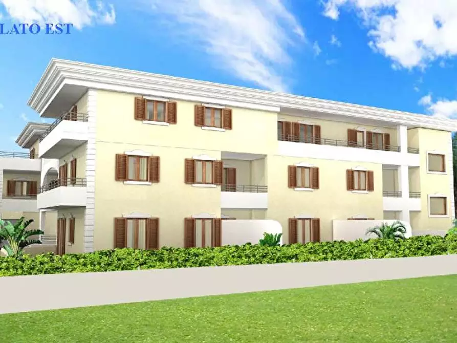 Immagine 13 di Appartamento in vendita  in Via Ugo La Malfa a Martinsicuro