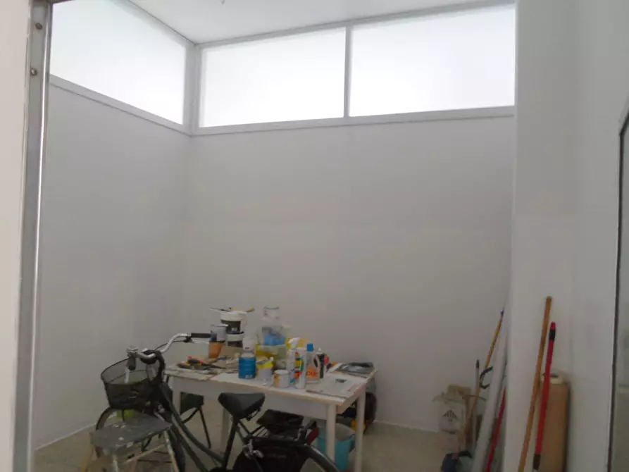 Immagine 22 di Locale commerciale in affitto  in Via Mare a San Benedetto Del Tronto