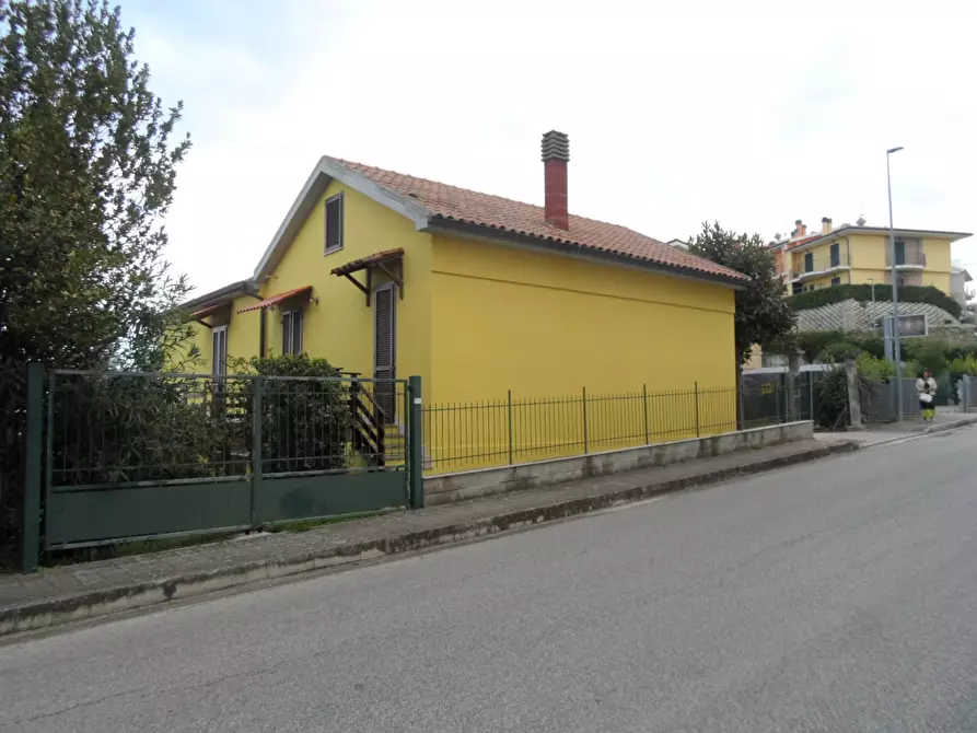 Immagine 25 di Casa indipendente in vendita  in Strada Provinciale a Castorano