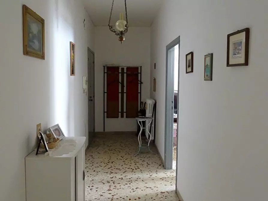 Immagine 11 di Appartamento in vendita  in Via Foscolo a Grottammare