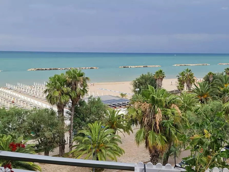 Immagine 2 di Appartamento in vendita  in viale Rinascimento a San Benedetto Del Tronto