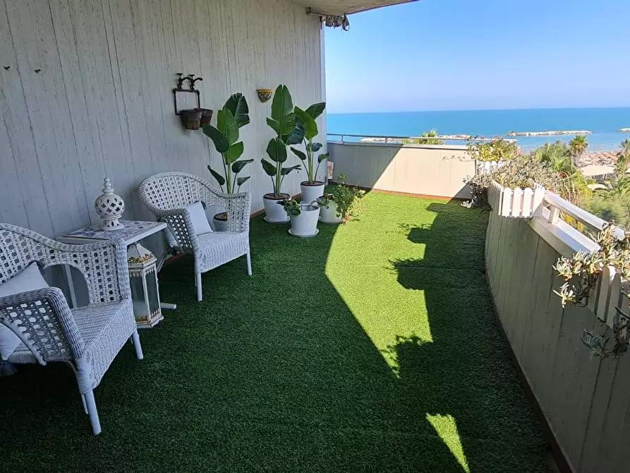 Immagine 5 di Appartamento in vendita  in viale Rinascimento a San Benedetto Del Tronto