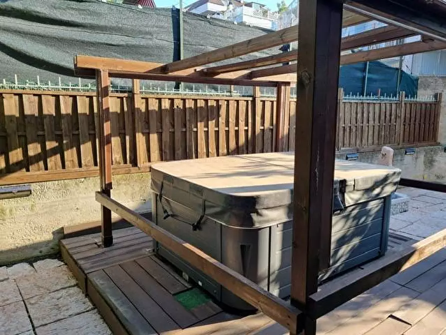 Immagine 26 di Appartamento in vendita  in Via Bologna a Grottammare