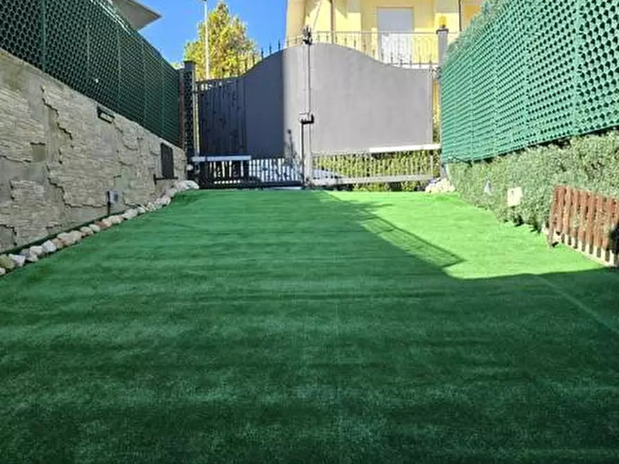 Immagine 4 di Appartamento in vendita  in Via Bologna a Grottammare