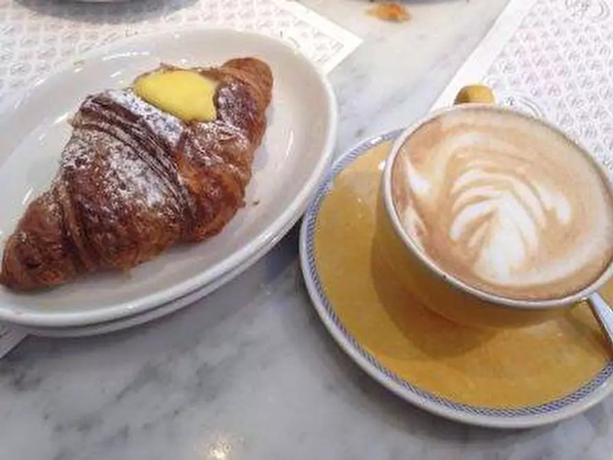 Immagine 2 di Bar / Ristorante in vendita  in Via Tevere a San Benedetto Del Tronto