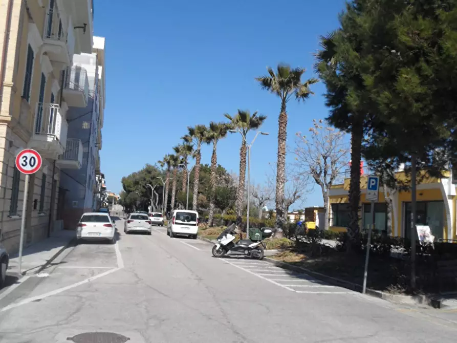 Immagine 20 di Appartamento in vendita  in Lungomare a Cupra Marittima