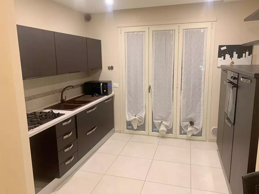 Immagine 3 di Appartamento in vendita  in Via L. Gabrielli a San Benedetto Del Tronto