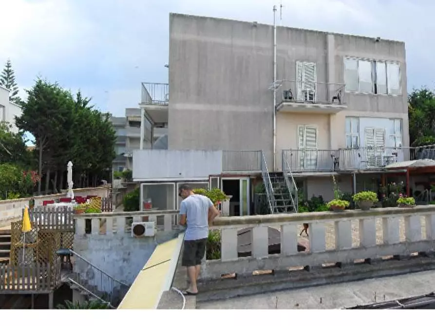 Immagine 4 di Palazzo in vendita  in Via Antonio Sforza a Otranto