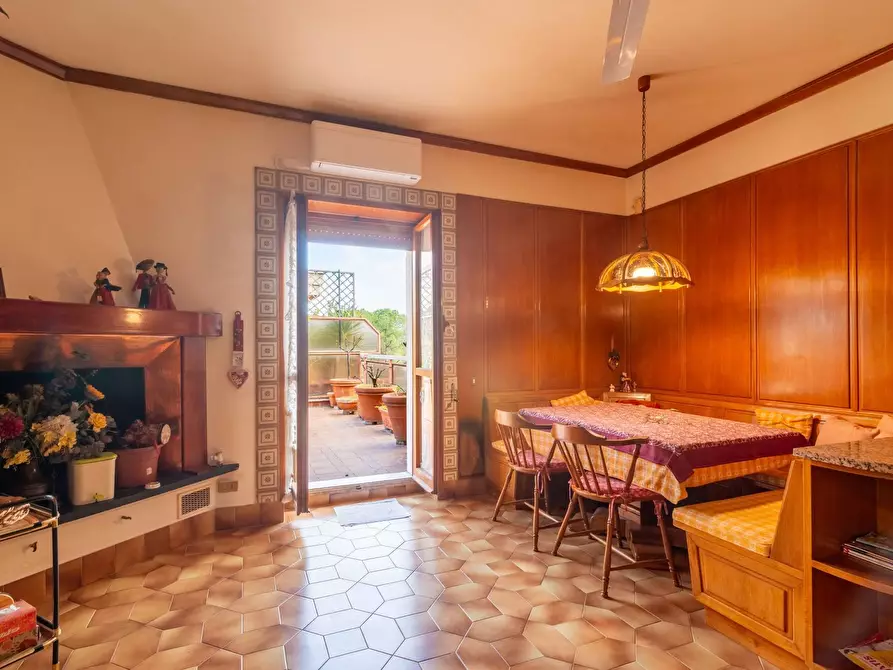 Immagine 23 di Appartamento in vendita  in Via Angiolo Cabrini a Roma