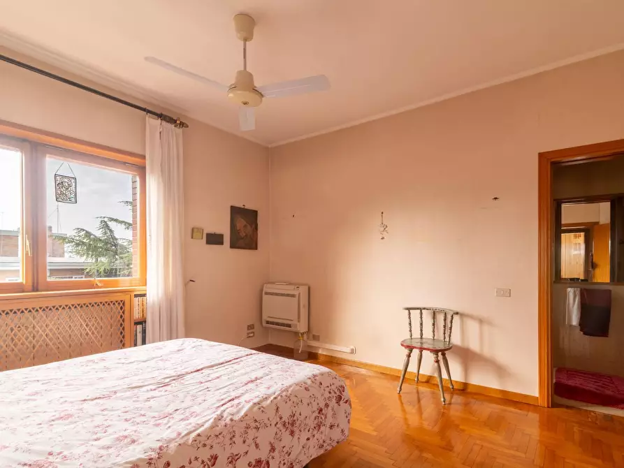 Immagine 27 di Appartamento in vendita  in Via Angiolo Cabrini a Roma