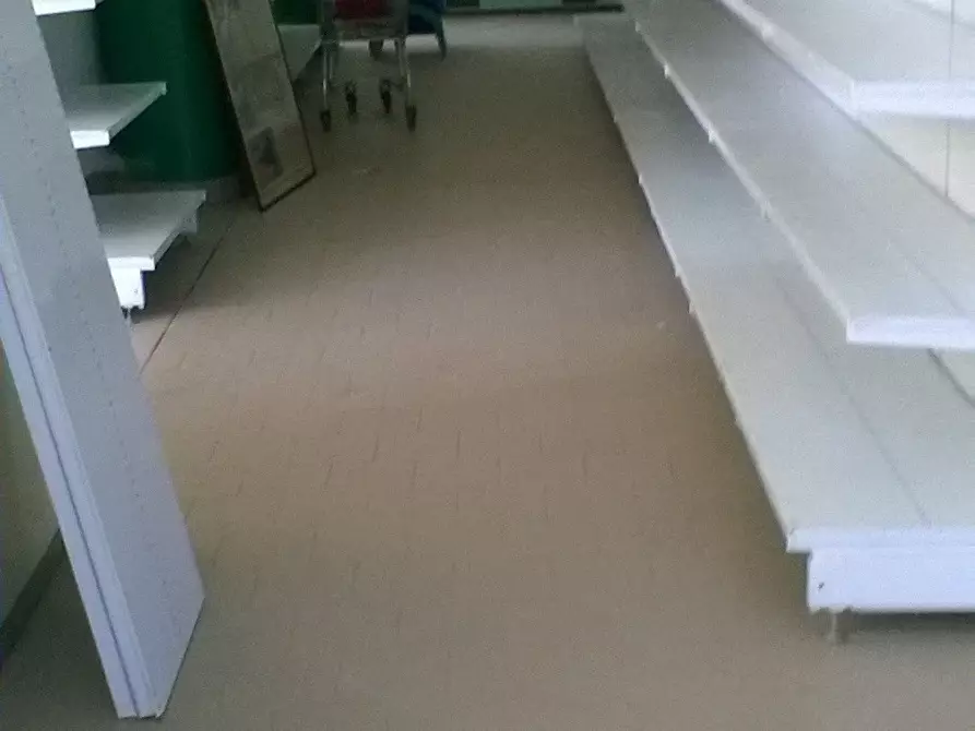 Immagine 20 di Locale commerciale in affitto  in Via Giovanni Ranuzzi a Ferrara