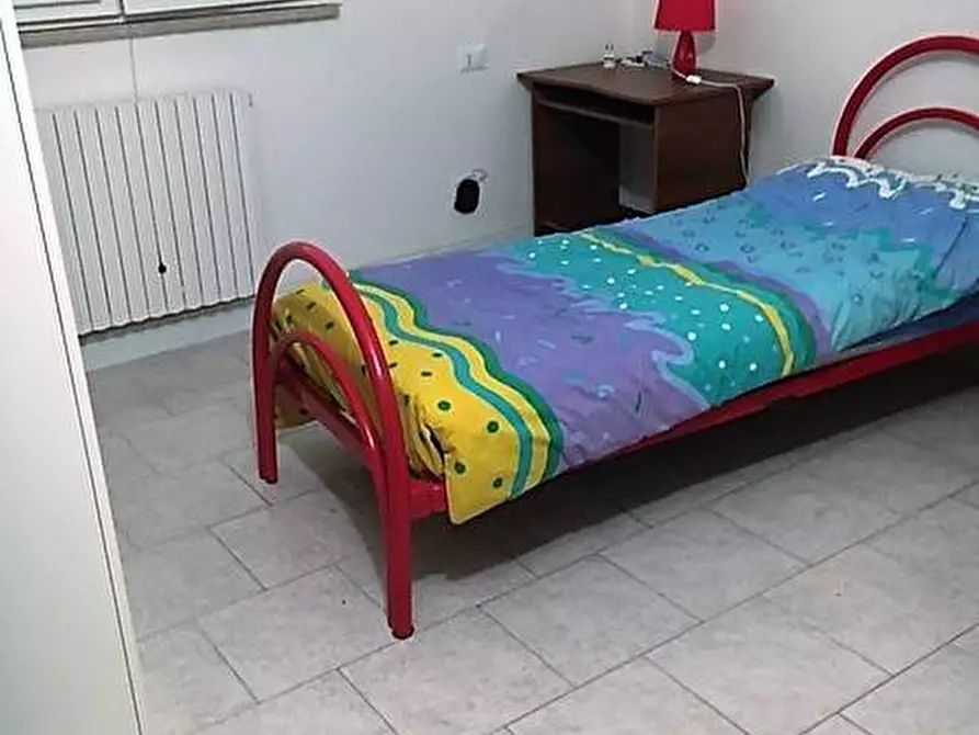 Immagine 8 di Camera in affitto  in Via Ripagrande a Ferrara