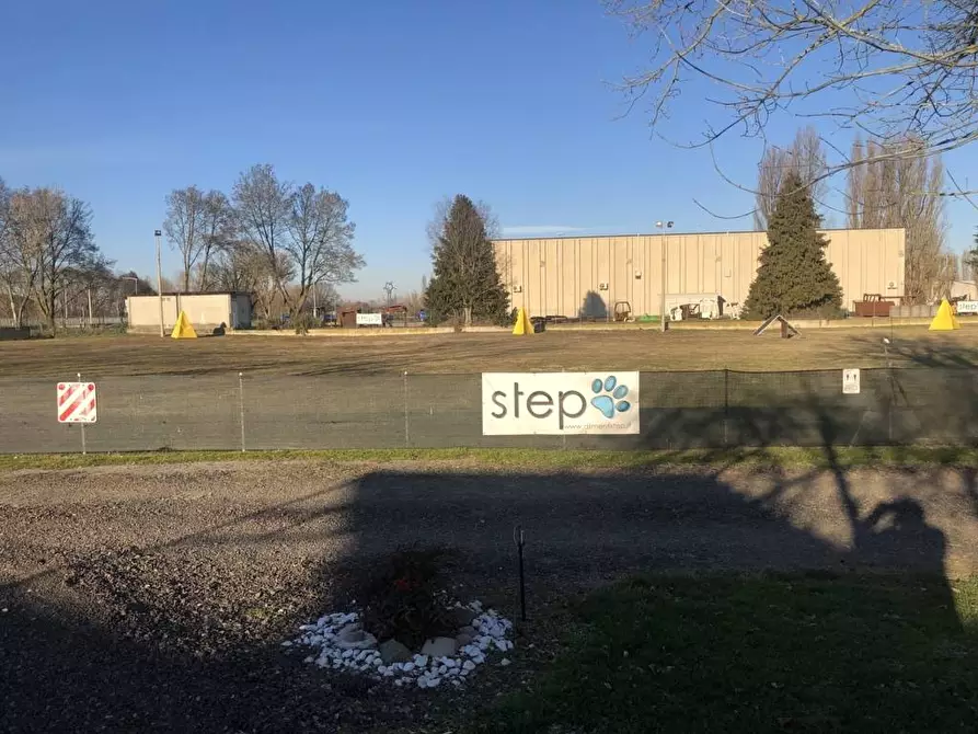 Immagine 4 di Terreno residenziale in vendita  in Via Canal Bianco a Ferrara