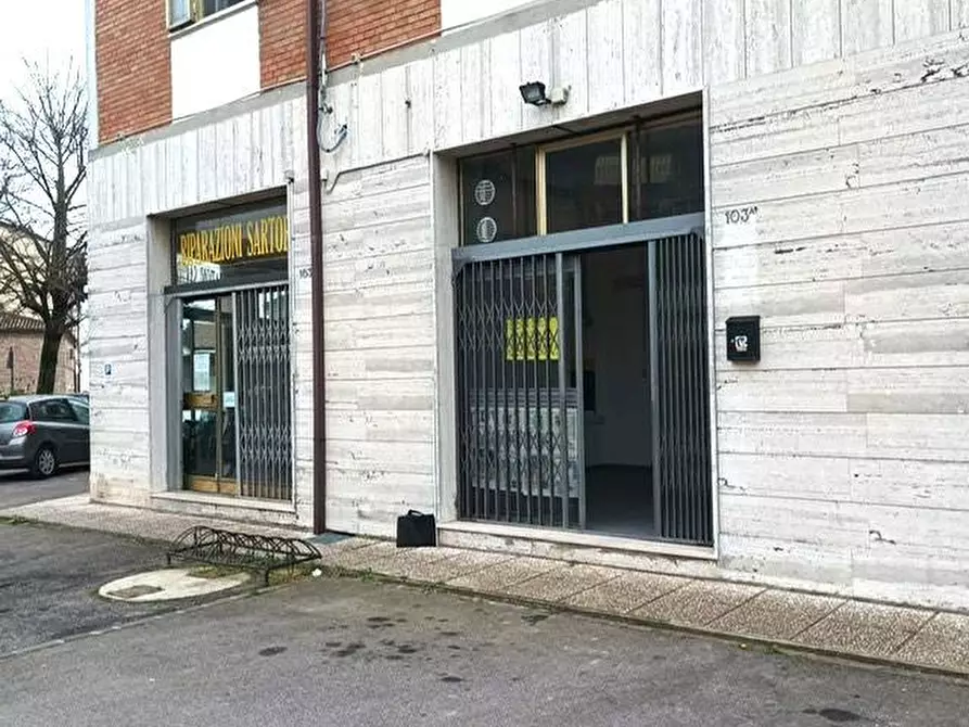 Immagine 1 di Laboratorio in vendita  in Via X Martiri a Ferrara