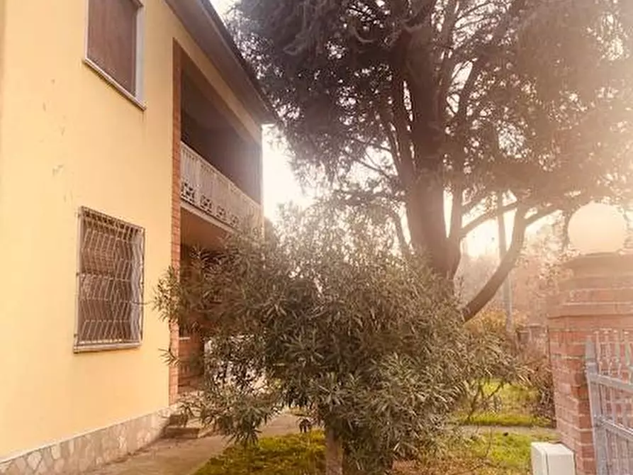 Immagine 3 di Casa indipendente in vendita  in via smeraldina a Ferrara