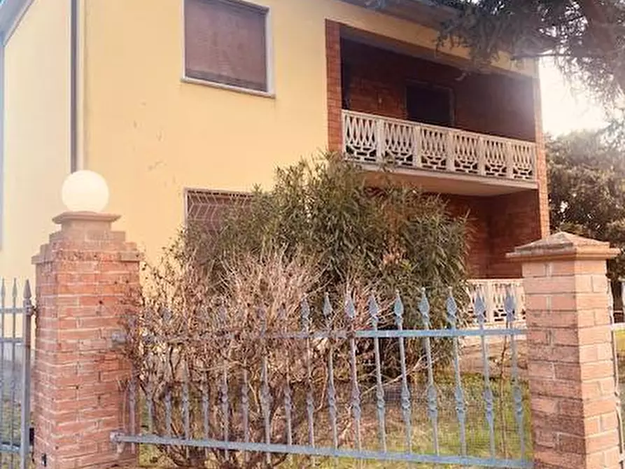 Immagine 4 di Casa indipendente in vendita  in via smeraldina a Ferrara