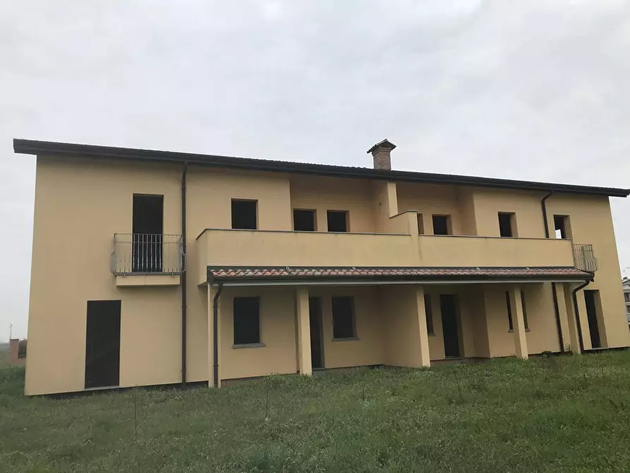 Immagine 3 di Casa bifamiliare in vendita  in Via Magliocco a Ferrara