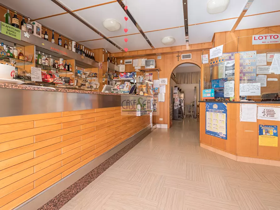 Immagine 4 di Attività commerciale in vendita  a San Giovanni Teatino