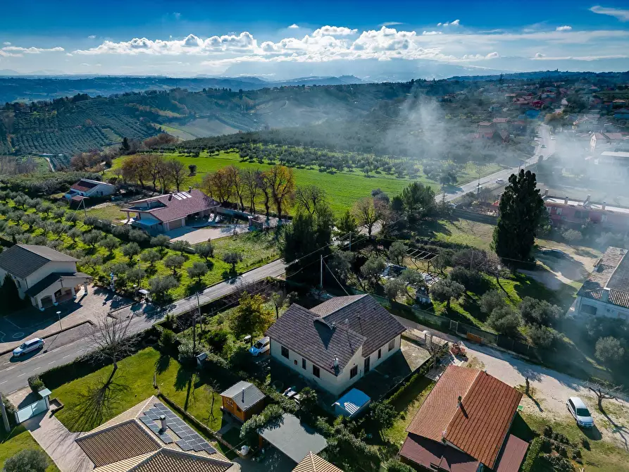 Immagine 13 di Villa in vendita  in VIA TORRE a Torrevecchia Teatina