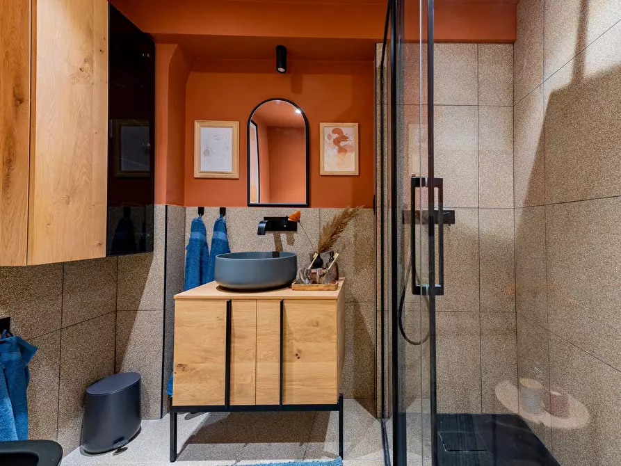 Immagine 14 di Locale commerciale in affitto  in PIAZZA MATTEOTTI a Chieti