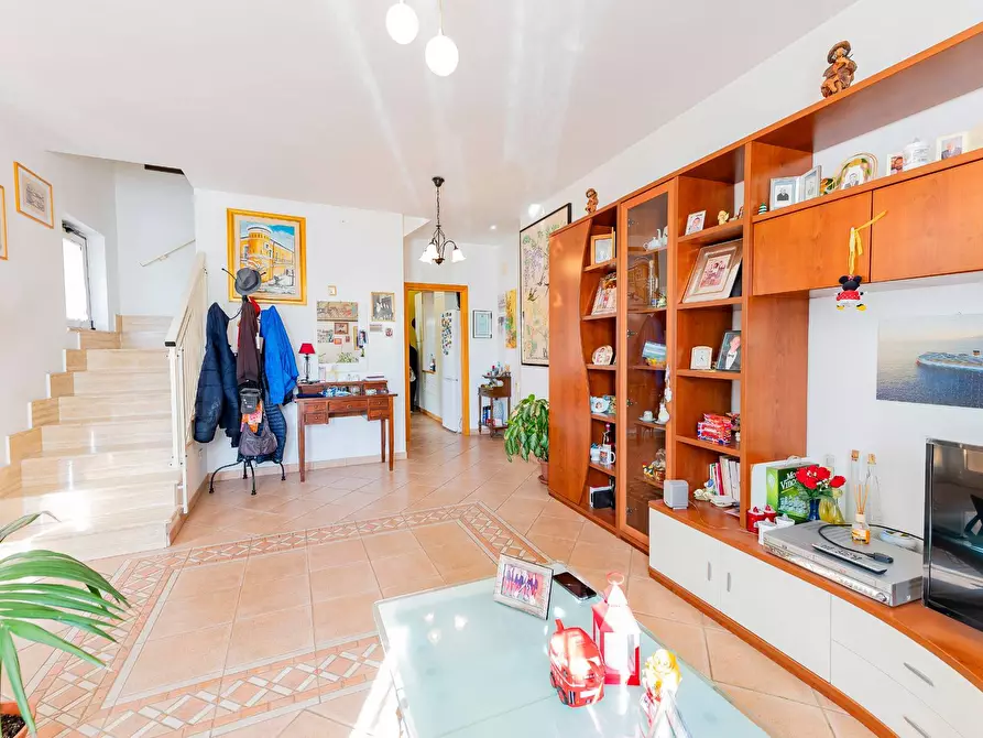 Immagine 4 di Casa indipendente in vendita  in VIA ROMA a Torrevecchia Teatina