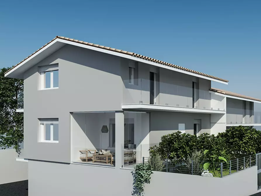 Immagine 2 di Villa in vendita  a Bucchianico