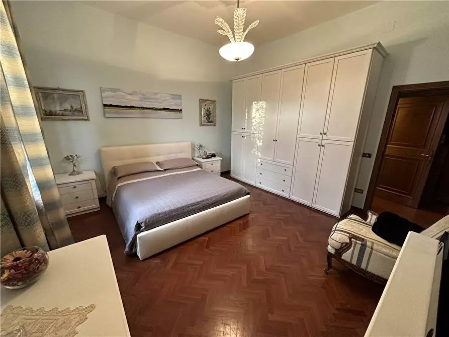 Immagine 25 di Villa in vendita  a Montespertoli