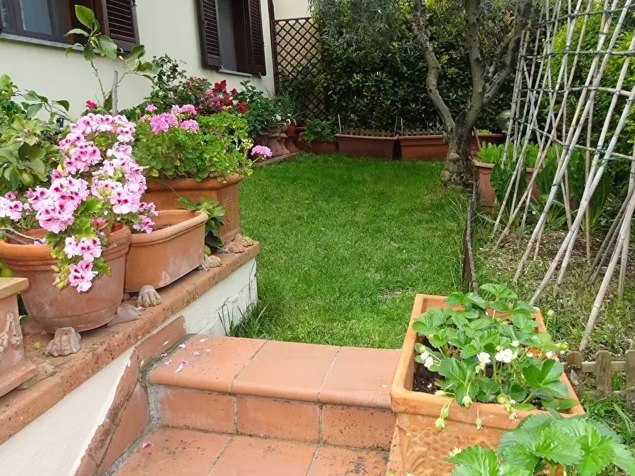 Immagine 22 di Appartamento in vendita  a Montespertoli