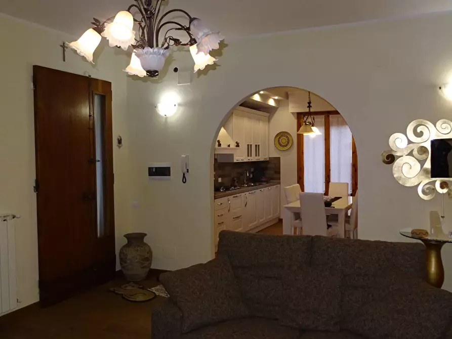 Immagine 2 di Appartamento in vendita  a Montespertoli