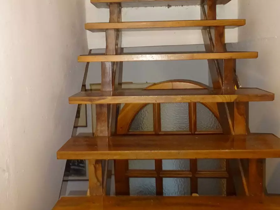 Immagine 8 di Villa in vendita  a Montespertoli