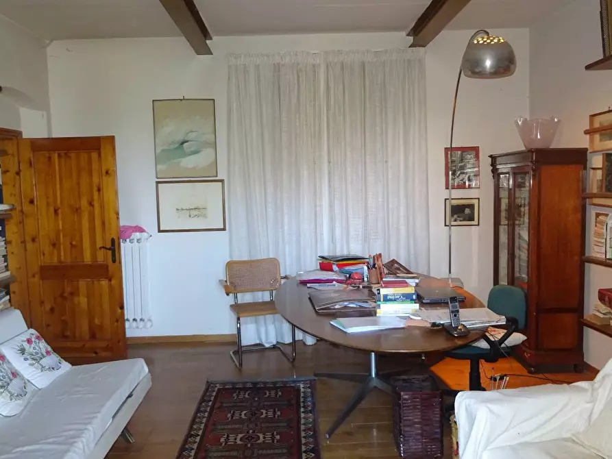 Immagine 14 di Villa in vendita  a Montespertoli