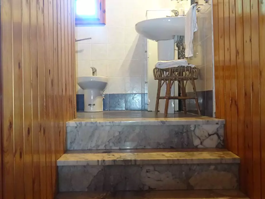 Immagine 21 di Villa in vendita  a Montespertoli