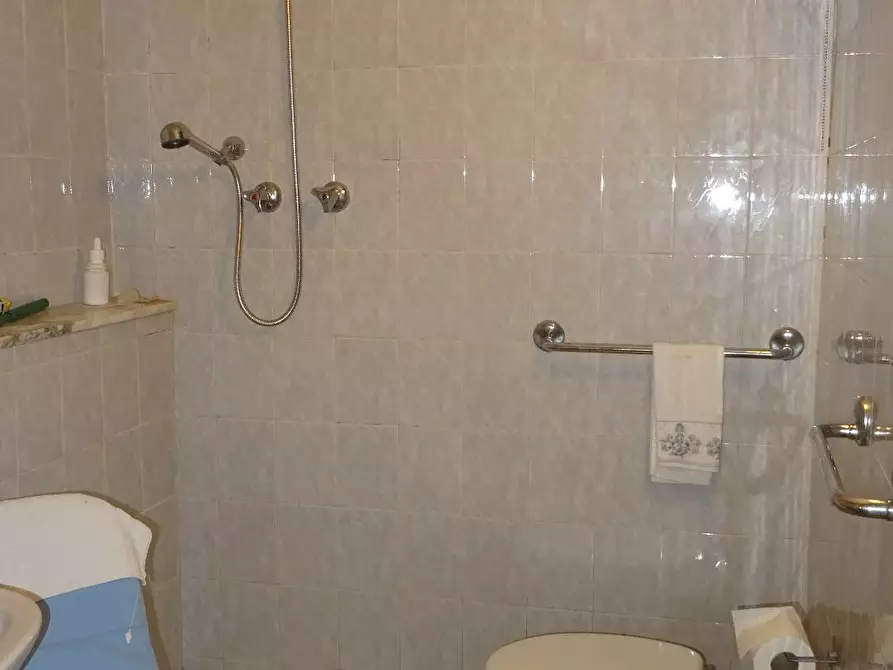 Immagine 26 di Villa in vendita  a Montespertoli