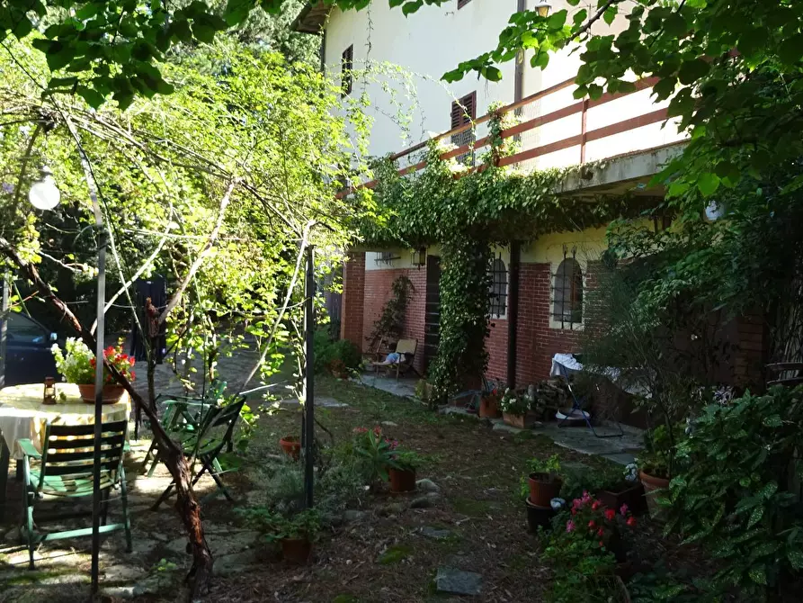 Immagine 1 di Villa in vendita  a Montespertoli