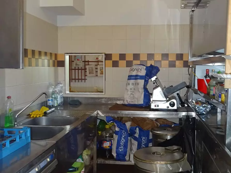 Immagine 11 di Attività commerciale in vendita  a Montespertoli