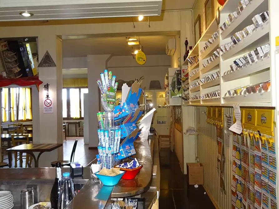 Immagine 5 di Attività commerciale in vendita  a Montespertoli