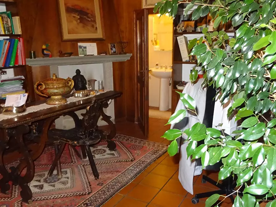 Immagine 6 di Villa in vendita  a Montespertoli