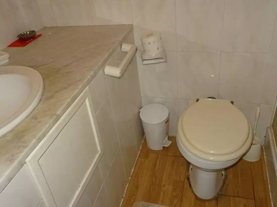 Immagine 27 di Villa in vendita  a Montespertoli