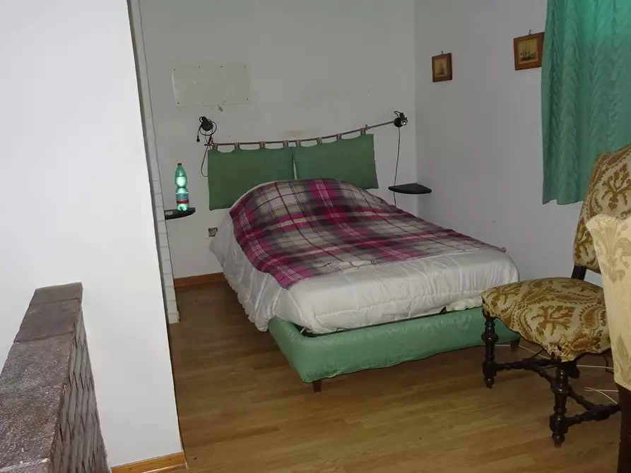 Immagine 29 di Villa in vendita  a Montespertoli