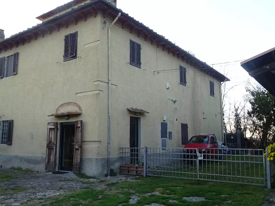 Immagine 2 di Villa in vendita  a Montespertoli