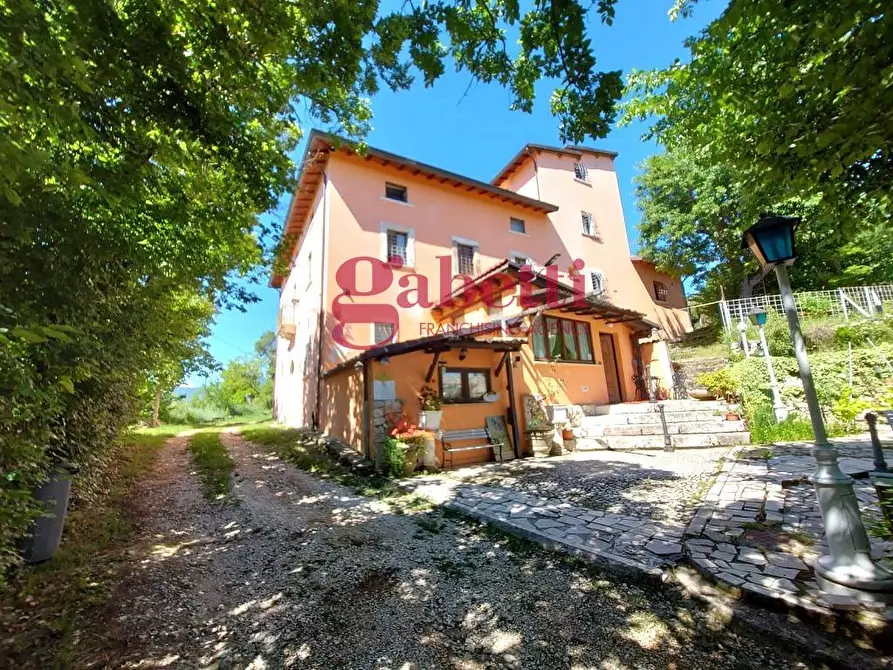 Immagine 1 di Rustico / casale in vendita  in via L'Aquila a L'aquila