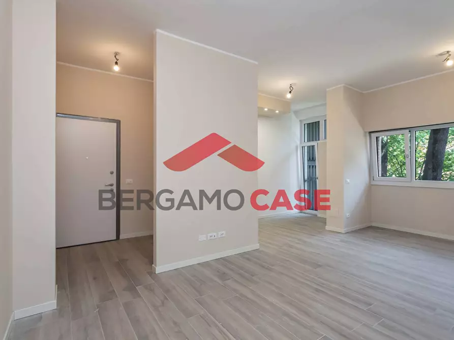 Immagine 1 di Appartamento in vendita  in Via Paglia a Bergamo