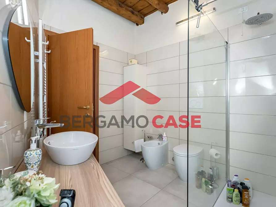 Immagine 11 di Appartamento in vendita  in Via Zanica a Bergamo