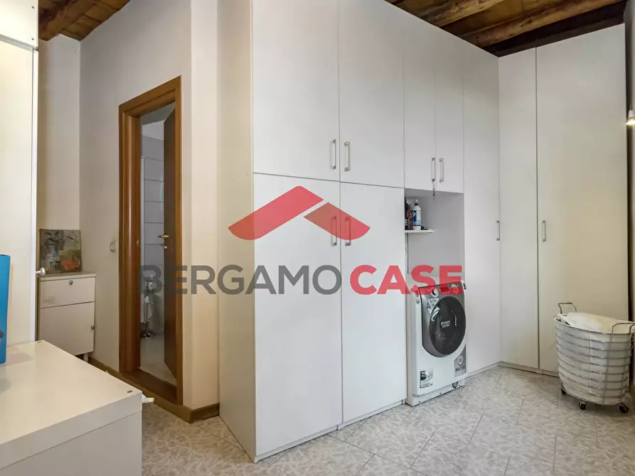 Immagine 13 di Appartamento in vendita  in Via Zanica a Bergamo
