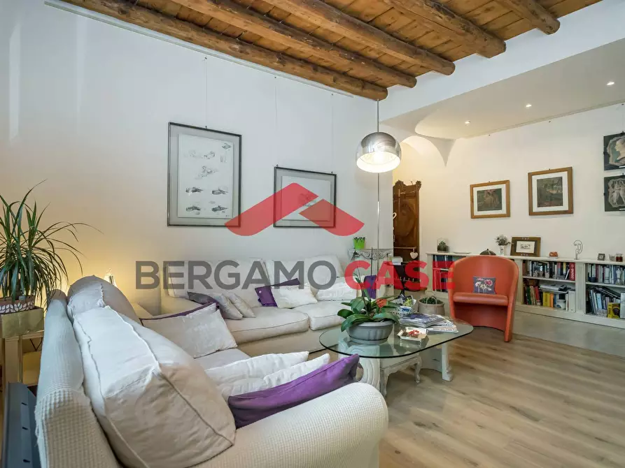Immagine 2 di Appartamento in vendita  in Via Zanica a Bergamo